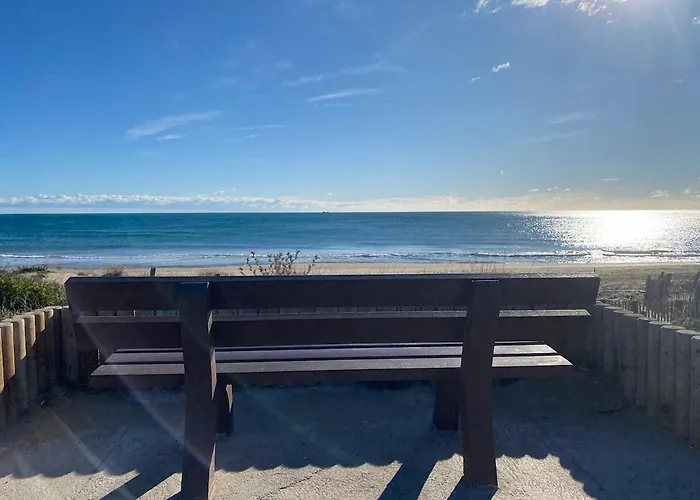 129, Heliopolis Ab, Village Naturiste Cap D'agde * אגדה